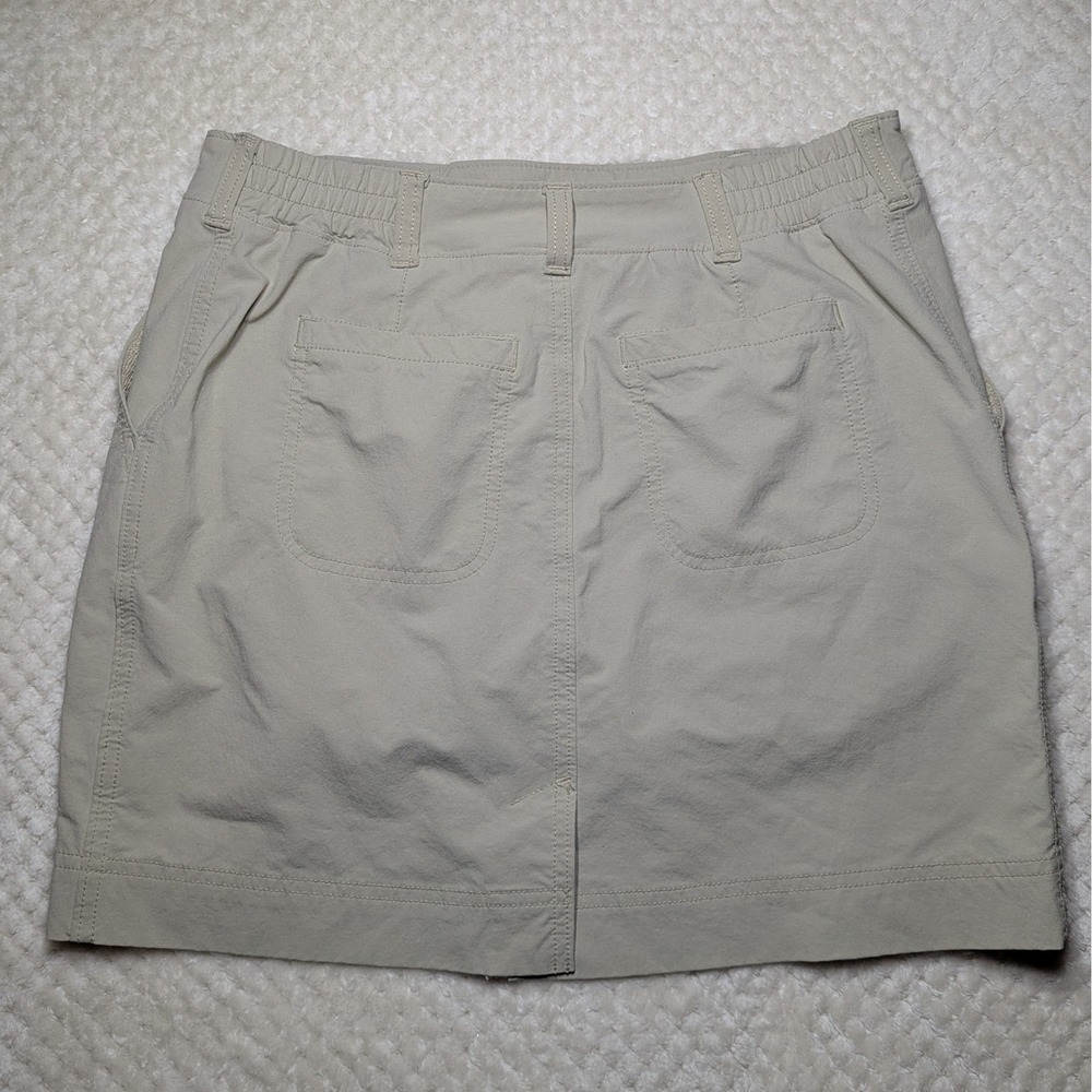 Athleta Khaki Utility Skirt Nylon Spandex Zip Pocket Size 4‎